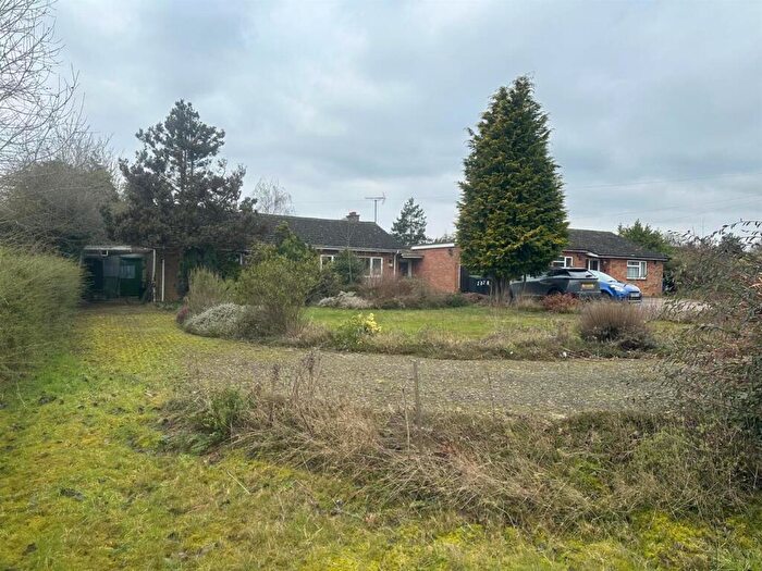3 Bedroom Detached Bungalow For Sale In Fishponds Way, Haughley, Stowmarket, IP14