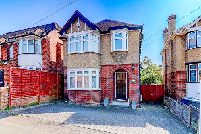 3 Bedroom Detached House For Sale In Plumer Road, High Wycombe, Buckinghamshire, HP11