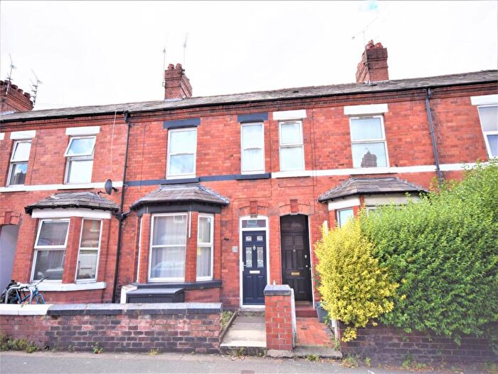 2 Bedroom Flat To Rent In Ermine Road, Hoole, Chester, CH2
