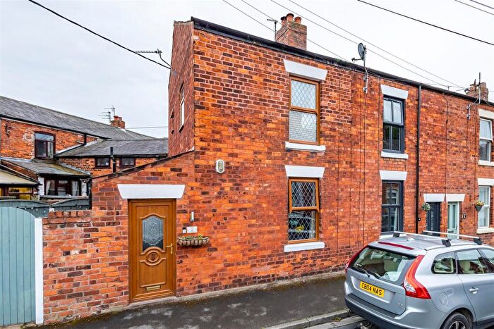 2 Bedroom End Of Terrace House For Sale In School Street, Walmer Bridge, Preston, PR4