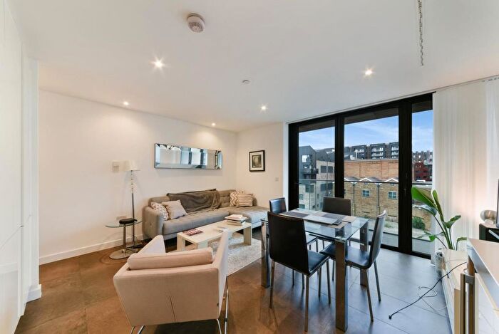 1 Bedroom Flat For Sale In Book House, London, EC1V