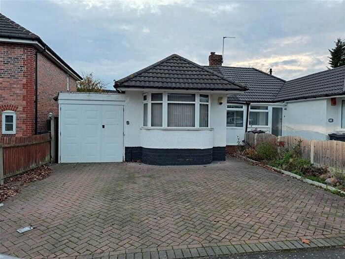 2 Bedroom Semi-Detached Bungalow For Sale In Heathland Avenue, Birmingham, B34