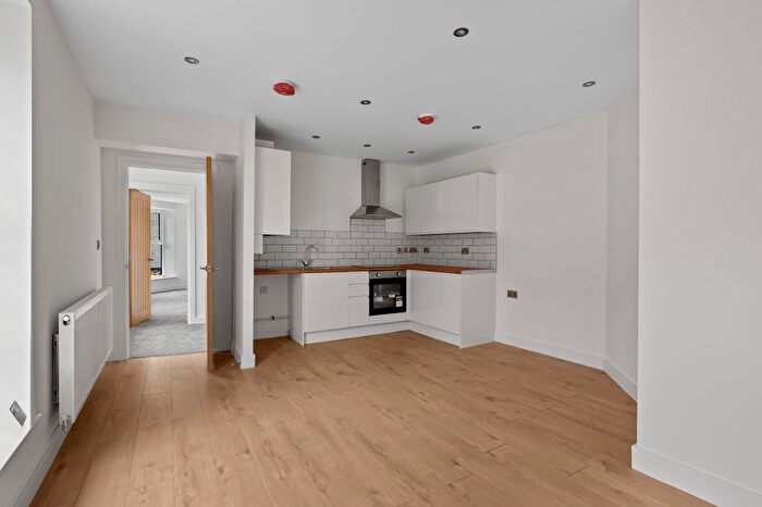 1 Bedroom Flat To Rent In Apartment, Bank Street, Castleford, WF10