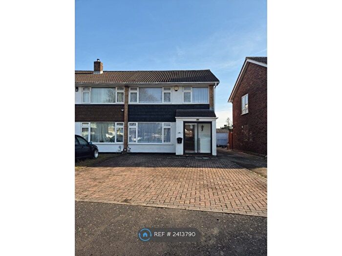 3 Bedroom Semi-Detached House To Rent In Park Way, Feltham, TW14