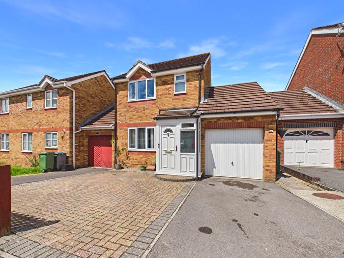 3 Bedroom Detached House For Sale In Park Close, Calne, SN11