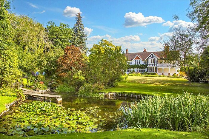 8 Bedroom Detached House For Sale In The Avenue, Bourne End, Buckinghamshire, SL8