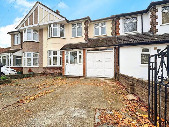 5 Bedroom Terraced House To Rent In Waverley Avenue, Whitton, TW2