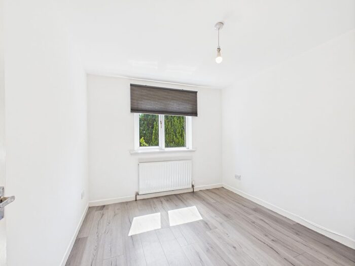 1 Bedroom Flat For Sale In Parkhouse Road, Glasgow, G53