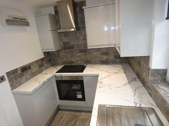 2 Bedroom Flat To Rent In Regency Apartments, Killingworth, NE12