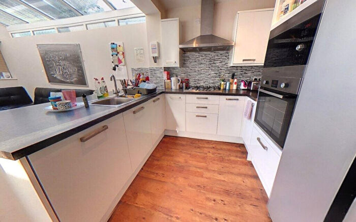 6 Bedroom Terraced House To Rent In Tiverton Road, Selly Oak, Birmingham, B29