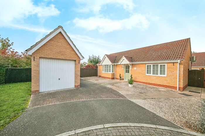 2 Bedroom Detached Bungalow For Sale In Game Close, Great Cornard, Sudbury, CO10