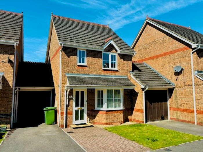 3 Bedroom Property To Rent In Purbeck Place, Calne, SN11