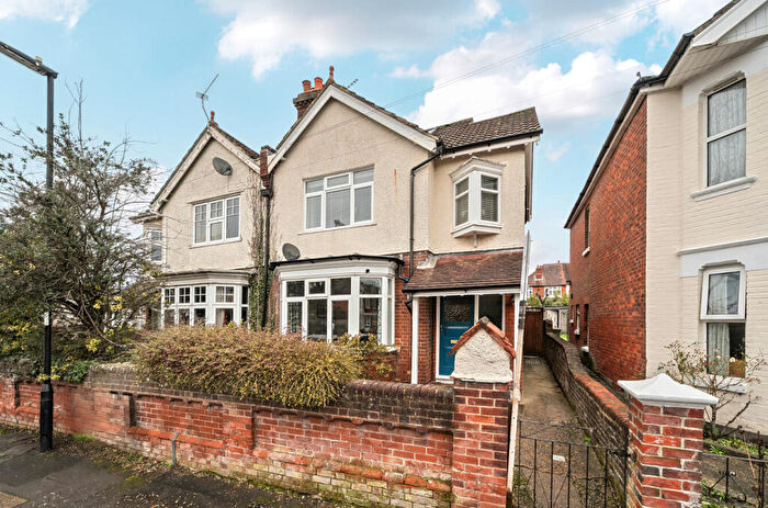 4 Bedroom Semi Detached House For Sale In Norfolk Road, Shirley, Southampton, Hampshire, SO15