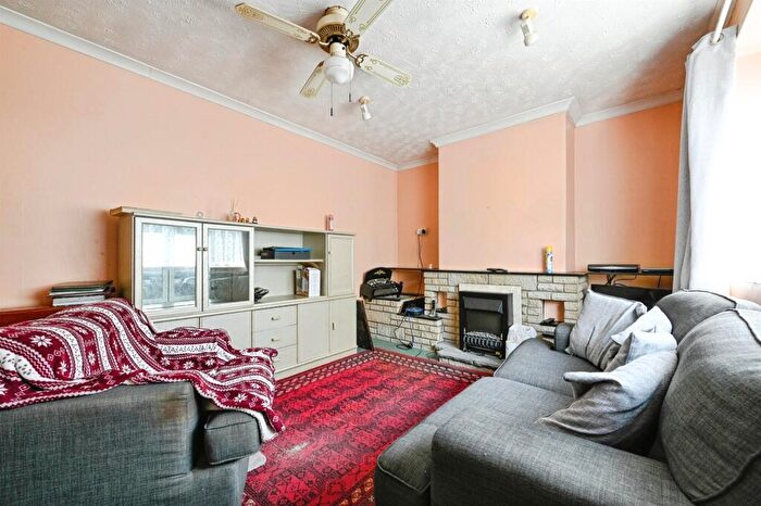 2 Bedroom Semi-Detached Bungalow For Sale In Balmoral Road, Gaywood, King's Lynn, PE30