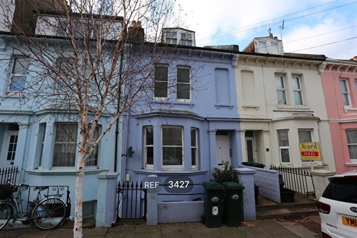 1 Bedroom Flat To Rent In Warleigh Road, Brighton, BN1