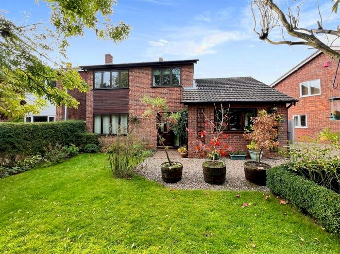 4 Bedroom Detached House For Sale In Pond House Estate, Sutton, Norwich, NR12