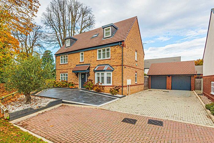 5 Bedroom Detached House For Sale In Samuel Bailey Drive, Hockley, SS5