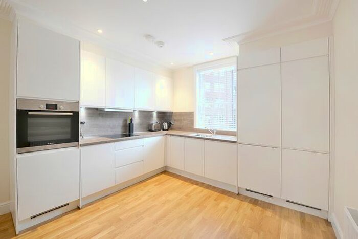 1 Bedroom Flat To Rent In Hamlet Gardens, Hammersmith, London, W6