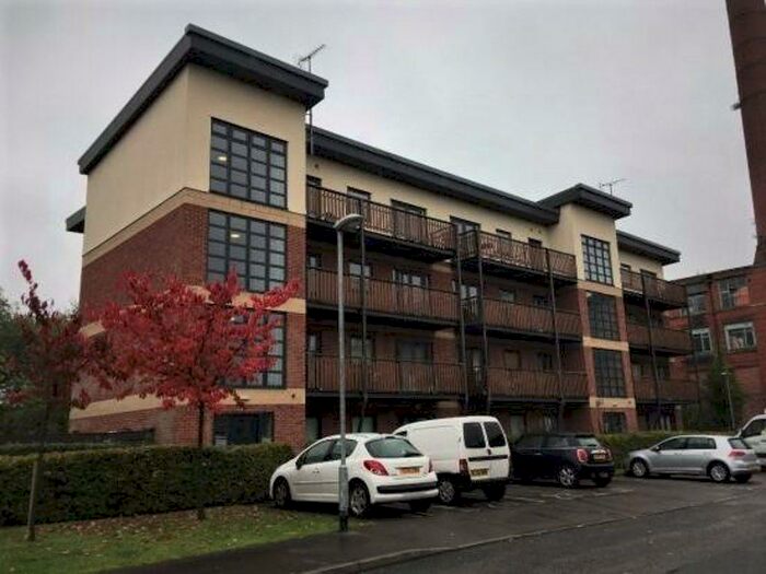 2 Bedroom Apartment To Rent In Canalside, Water Street, Radcliffe, M26