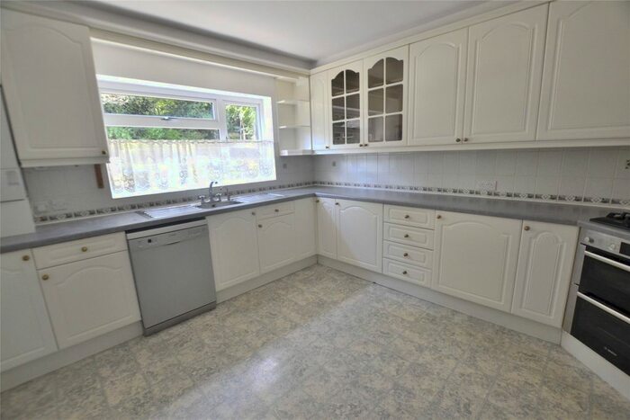 3 Bedroom Detached House To Rent In Oaklands Gardens, Kenley, CR8