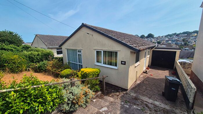 2 Bedroom Detached Bungalow For Sale In Ailescombe Drive, Paignton, TQ3