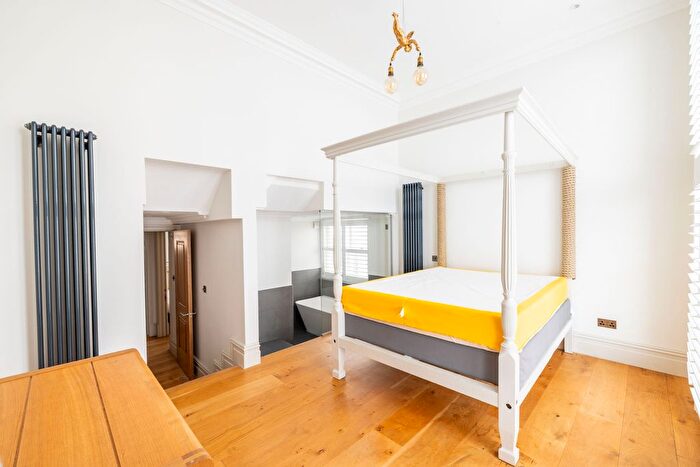 3 Bedroom Flat To Rent In Percival Terrace, Brighton, BN2