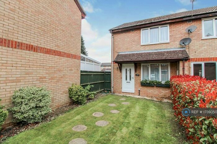 2 Bedroom End Of Terrace House To Rent In Bader Gardens, Slough, SL1
