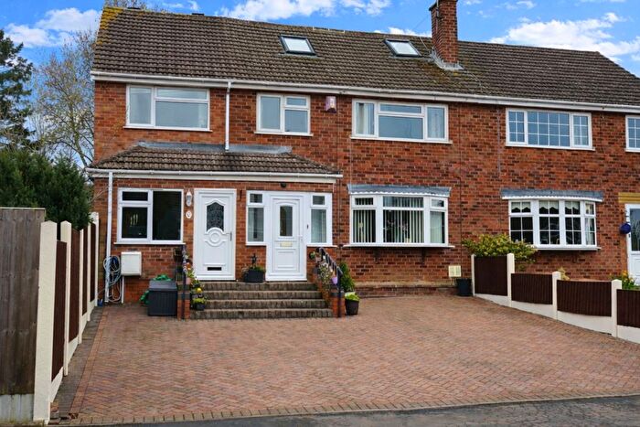 4 Bedroom Semi Detached House For Sale In Four-Bedroom Semi-Detached With Self-Contained One-Bedroom Annexe, Birchfield Close, Halesowen, B63