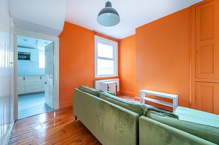 3 Bedroom Terraced House To Rent In Southwell Grove Road, Leytonstone, London, E11