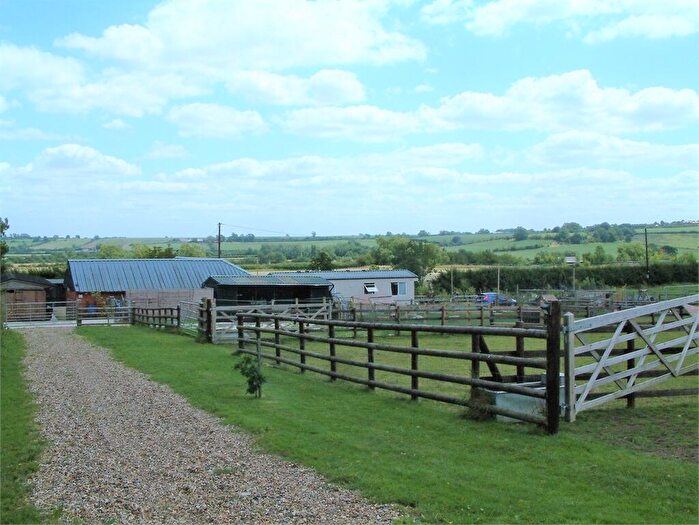 Equestrian Facility For Sale In Marstonfields, North Marston, Buckinghamshire., MK18