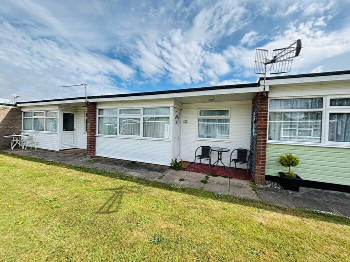 2 Bedroom Chalet For Sale In Sunbeach Chalet Park, California, NR29