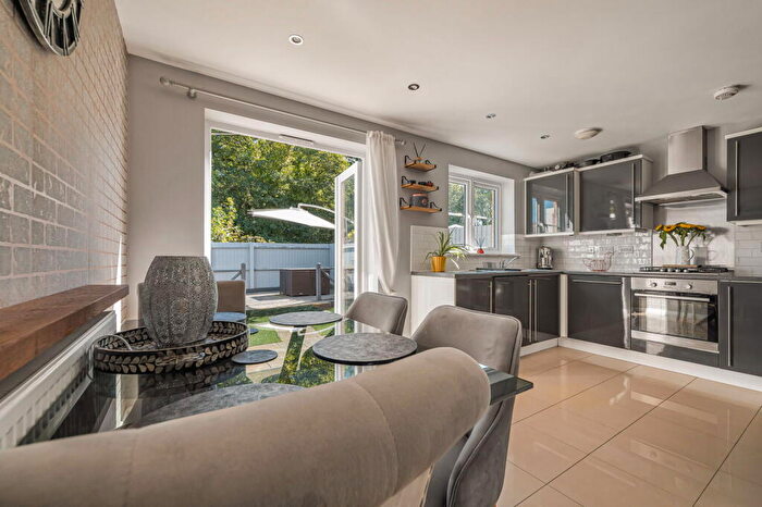 3 Bedroom End Of Terrace House For Sale In Waun Draw, Caerphilly, CF83
