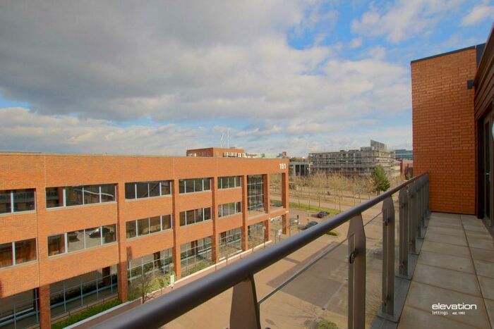 2 Bedroom Apartment To Rent In North Second Street, Milton Keynes, Milton Keynes, MK9