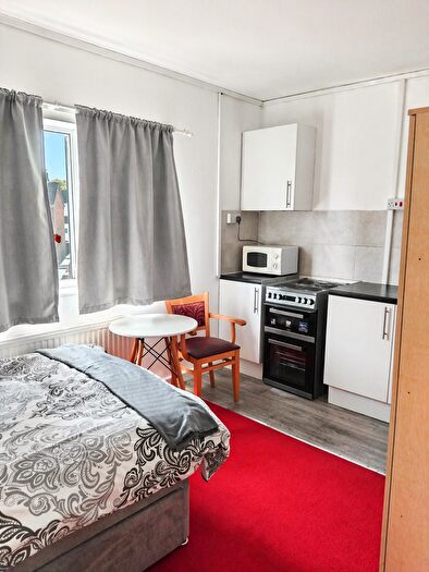 Studio To Rent In Station Street, Darlaston, WS10