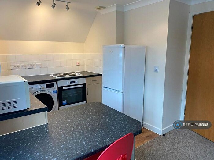 1 Bedroom Flat To Rent In Conel Court, Bournemouth, BH9