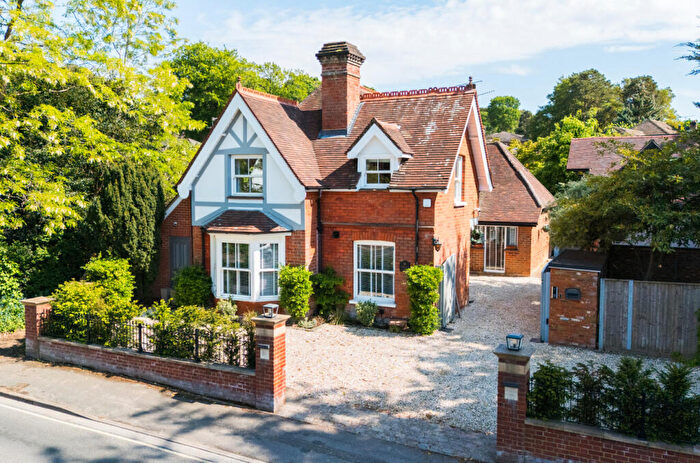 4 Bedroom Detached House For Sale In Upper Park Road, Camberley, Surrey, GU15