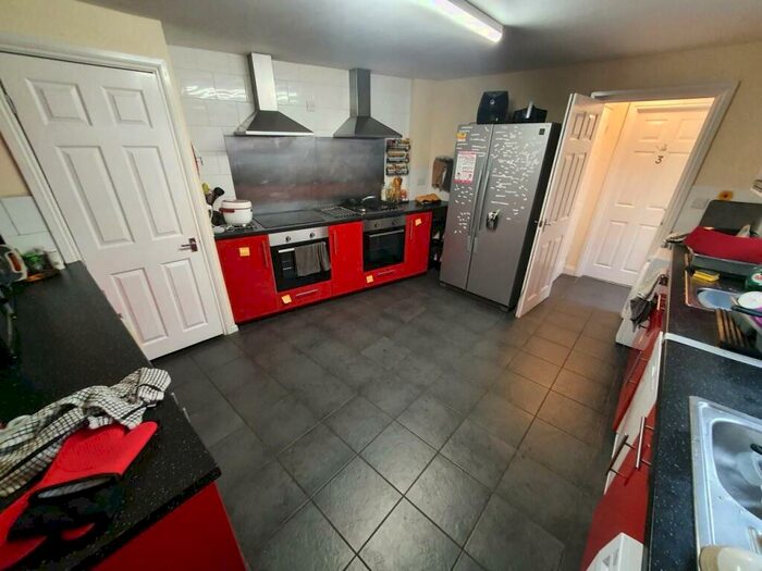 1 Bedroom House To Rent In Colum Road (Rooms), Cathays, Cardiff, CF10