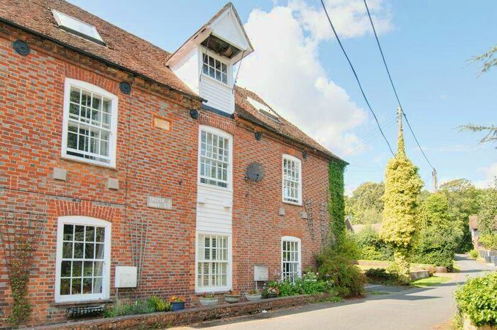 3 Bedroom Character Property To Rent In Upper Harbledown, CT2