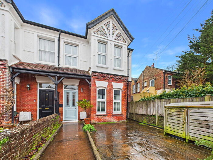 4 Bedroom End Of Terrace House For Sale In Harrow Road, Worthing, BN11
