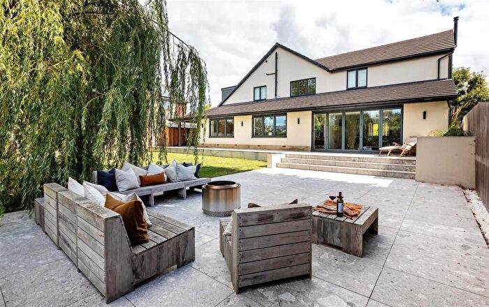 4 Bedroom Detached House For Sale In The Peak, Rowland's Castle, PO9