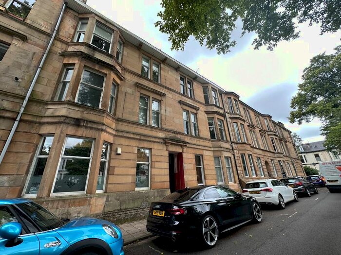 2 Bedroom Flat To Rent In Holyrood Quadrant, North Kelvinside, Glasgow, G20
