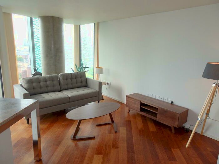 2 Bedroom Apartment To Rent In Beetham Tower, Holloway Circus, B1
