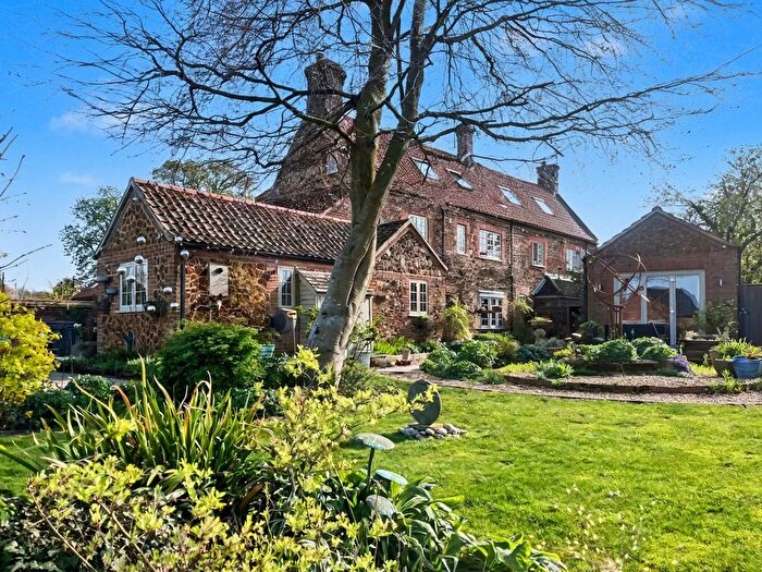 4 Bedroom Semi Detached House For Sale In Hill Road, Fair Green, Middleton, King's Lynn, Norfolk, PE32