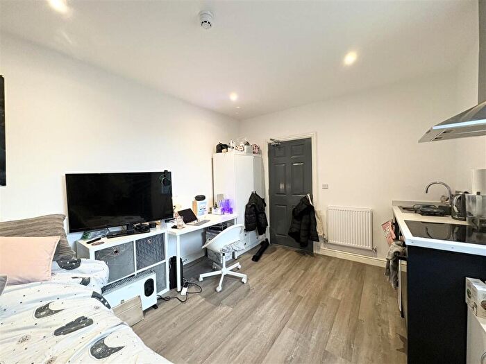 Studio To Rent In Derby Road, Nottingham, NG7
