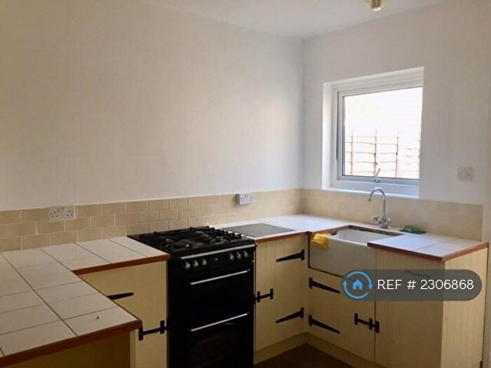 2 Bedroom Terraced House To Rent In Furze Road, Thornton Heath, CR7