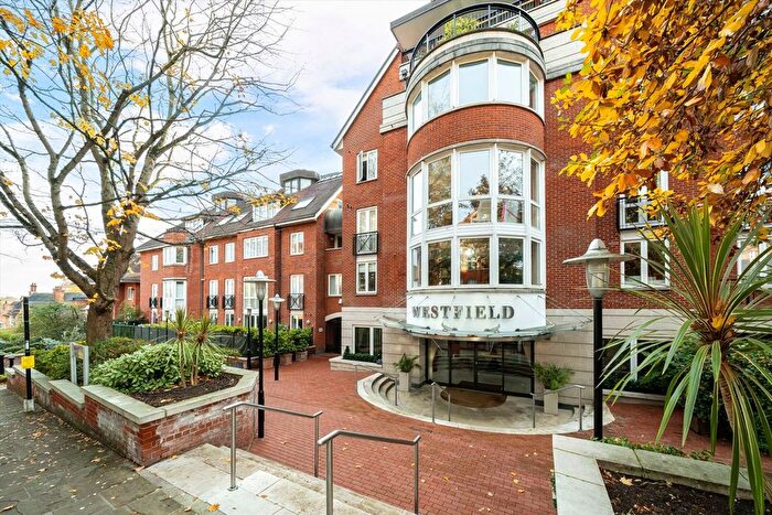 3 Bedroom Flat For Sale In Kidderpore Avenue, Hampstead, NW3