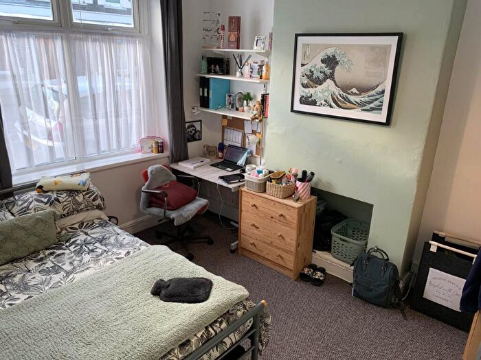 3 Bedroom House To Rent In Treharris Street, Roath, CF24