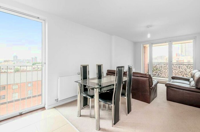 2 Bedroom Flat To Rent In Pandora Court, Canning Town, London, E16