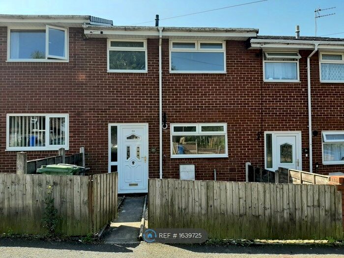 3 Bedroom Semi-Detached House To Rent In Cambridge Street, Stalybridge, SK15
