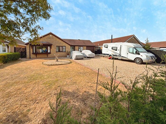 4 Bedroom Bungalow For Sale In Larkspur Road, Lincoln, Lincolnshire, LN2